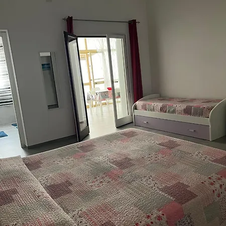 Sweet Oda ve Kahvaltı 4*
